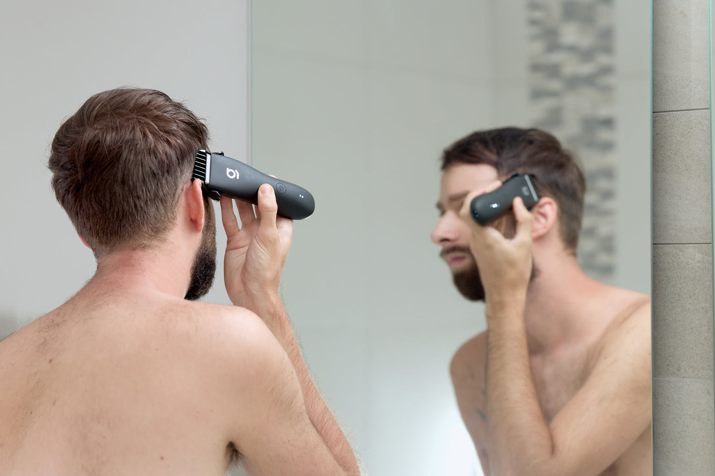 
                  
                    Waterproof Body Hair Grooming Kit with Charging Stand
                  
                