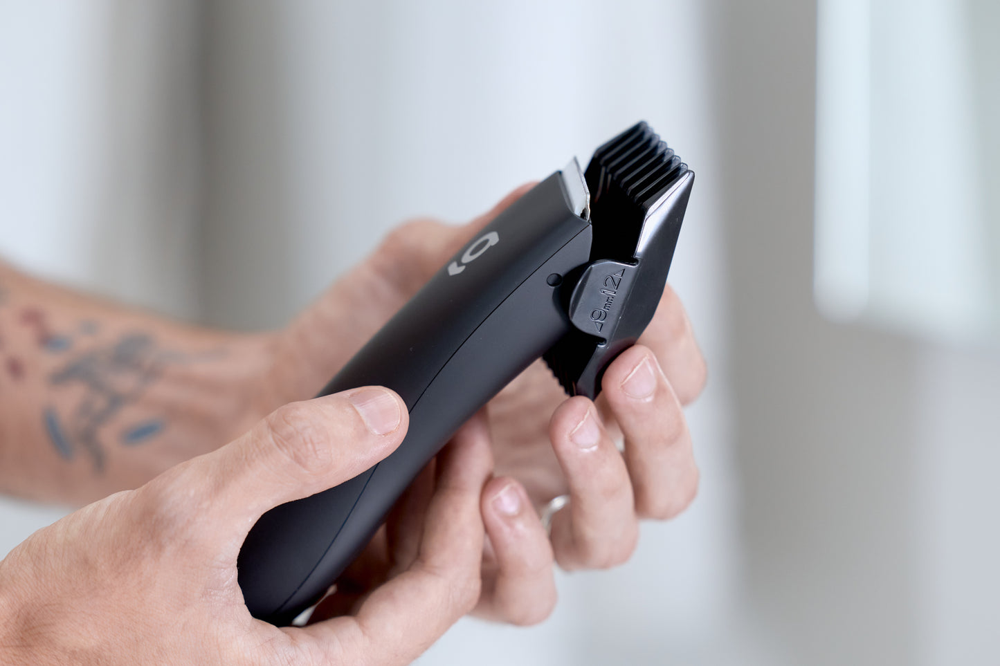 
                  
                    Waterproof Body Hair Grooming Kit with Charging Stand
                  
                