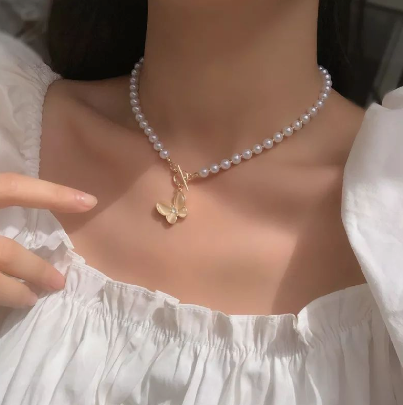 
                  
                    Butterfly Stone Pearl String Necklace
                  
                